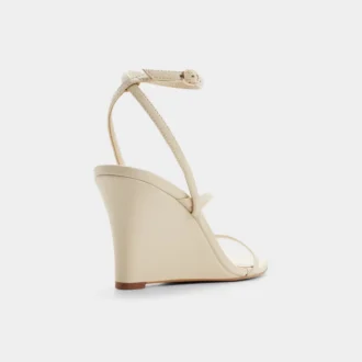 Lineria sandal med remmar och kilklack